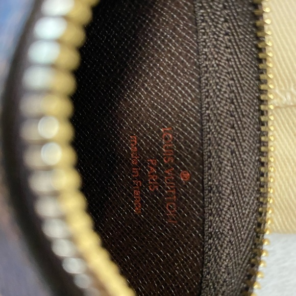 Key pouch - Picture 7 of 7